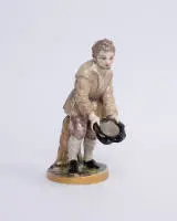 Figurine en porcelaine "Mendiant", probablement Russie 19e s., env. 14,5 cm, divers points de collage
