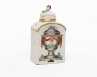 Tea caddy, Limbach, Thuringia, 18th century, polychrome painted, gold decoration, with lid, approx. 13.5 cm high, flower on lid knob chipped, rubbed