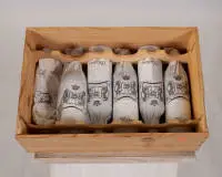 5 bottles Chateau Mouton Rothschild, Pauillac, 1998, bottles wrapped in original paper and in the original 12-bottle wooden case, this marked "Chateau Mouton Rothschild / 1998"