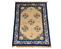 Tapis chinois, ancien, env. 2,05 x 1,32 m, taché