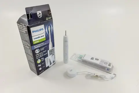Electric toothbrush Philips Sonicare 5500