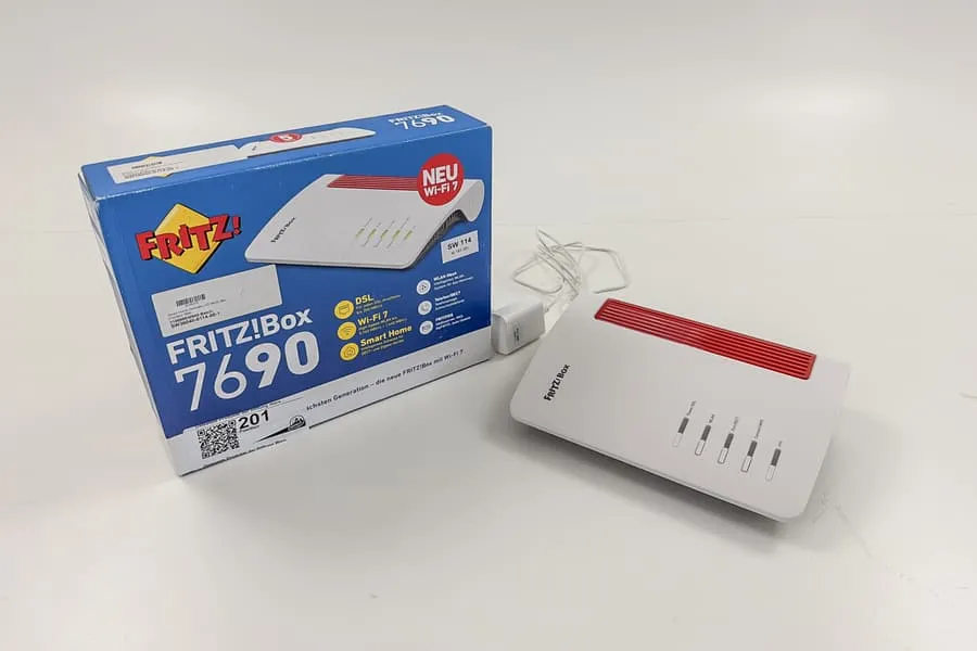 Wi-Fi роутер Fritz!Box 7690