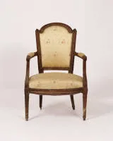 Fauteuil, Louis XVI, vers 1780, bois sculpté, H. 91 cm, traces d'âge et manques, à restaurer