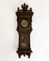 Vienna regulator, historicism, Austria-Hungary, circa 1880, wooden case glazed on three sides and architecturally structured with baluster gallery, lion mascarons under pediment and decorative vases, gilded fittings, the dial, the two...