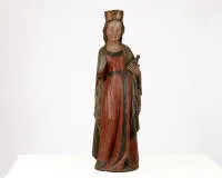 Sainte Catherine, probablement allemande XIXe s., bois, sculptée en ronde-bosse, polychromie, 93,5 cm haut, polychromie non d'origine, écaillages divers, traces d'infestation inactive d'anobies, roue de charrette fragmentaire
