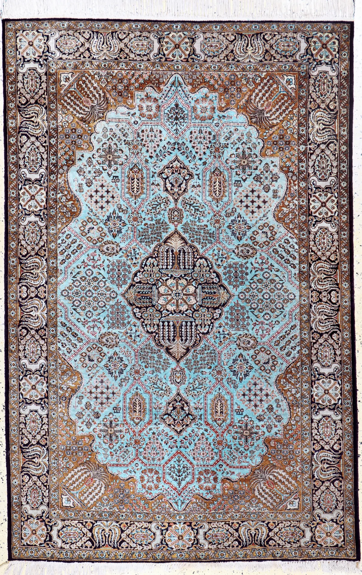 Ghom silk, Persia, mid-20th century, pure natural silk, approx. 220 x 140 cm, EHZ: 2