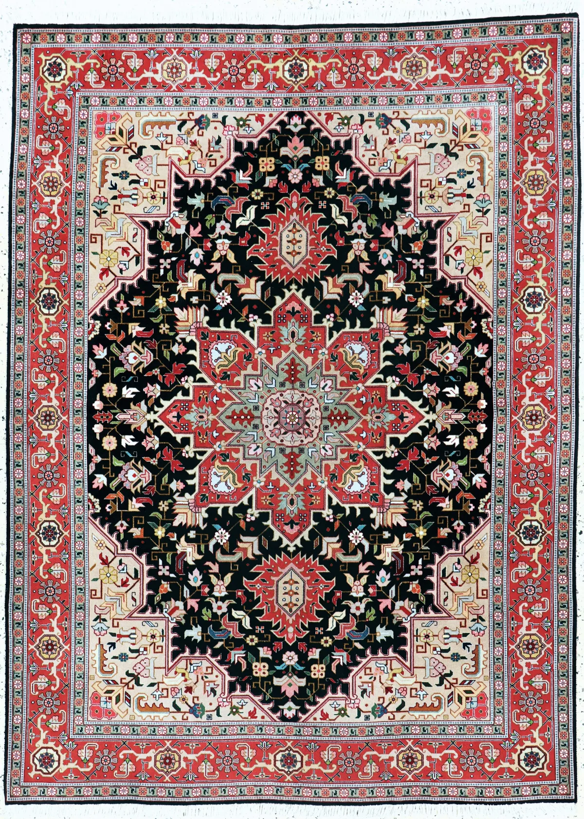 Täbriz fein(50 Raj), Persien, Ende 20.Jhd, Korkwolle mit Seide, ca. 206 x 152 cm, ca