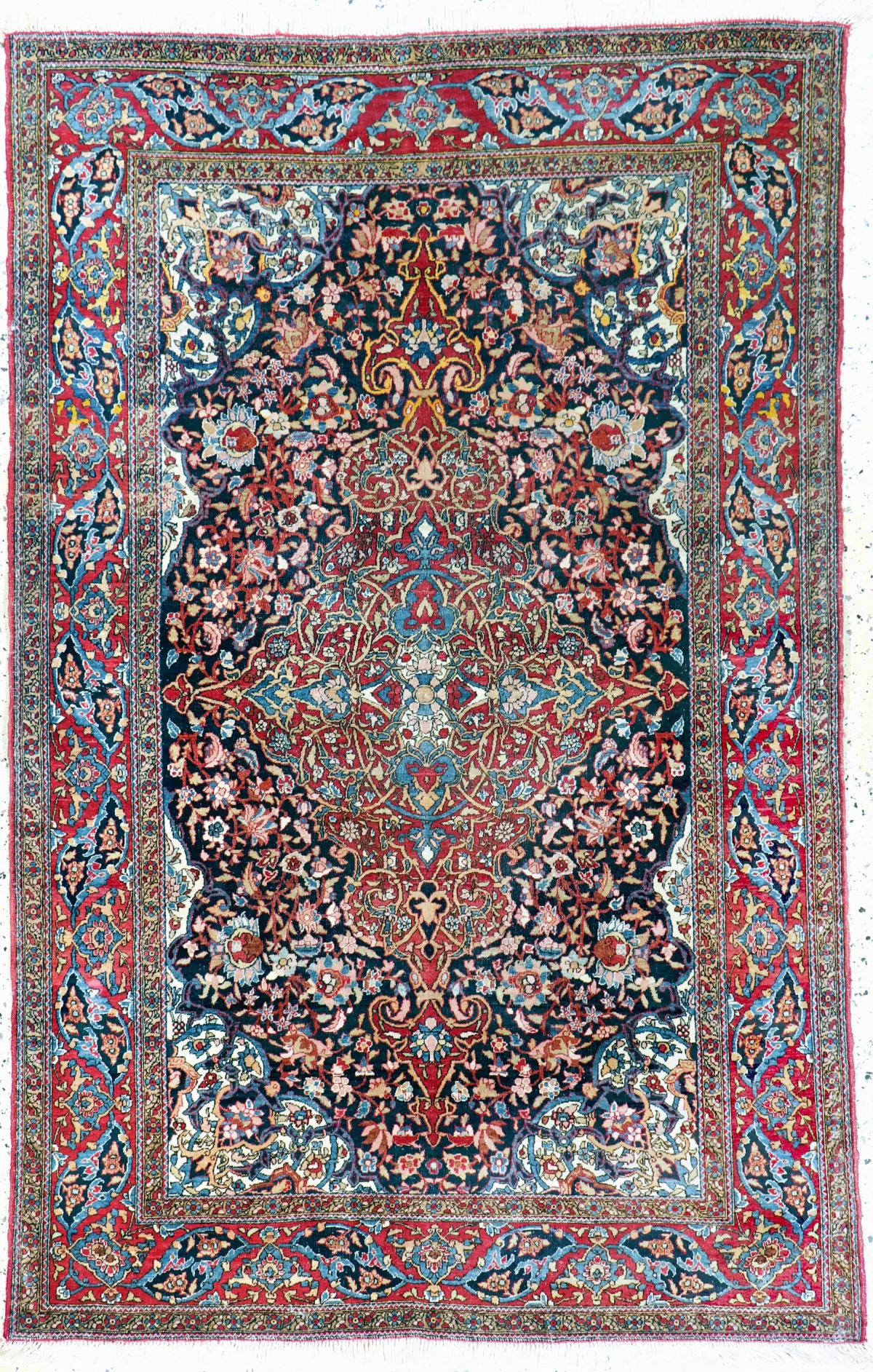 Esfahan antique, Perse, vers 1900, laine sur coton, env. 210 x 135 cm, EHZ : 3, (franges