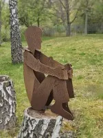 kleine Baumstamm-Skulptur „Sitzender““ #0702