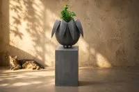 Hildrun - Vaatsculptuur met sokkel #0212