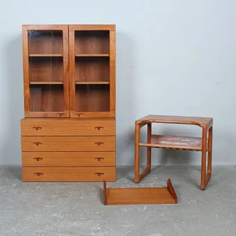H.W. KLEIN. ATTRIBUTED. Cabinet, newspaper stand by BR Møbler, shelf, teak, 1960s, Denmark (4).