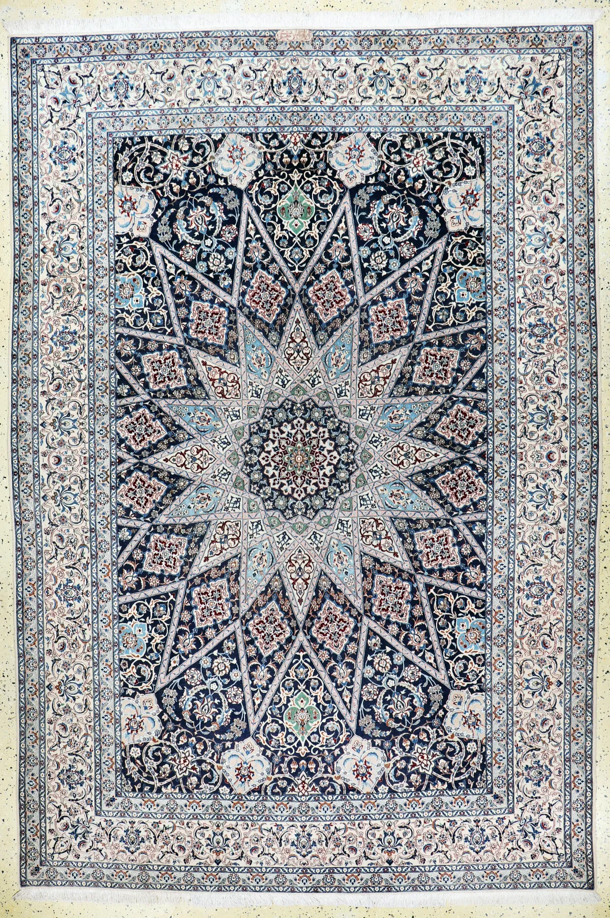 Nain fine (6 La) Persia, signed "Mofidi", late 20th c., Kork wool with silk, approx. 330 x