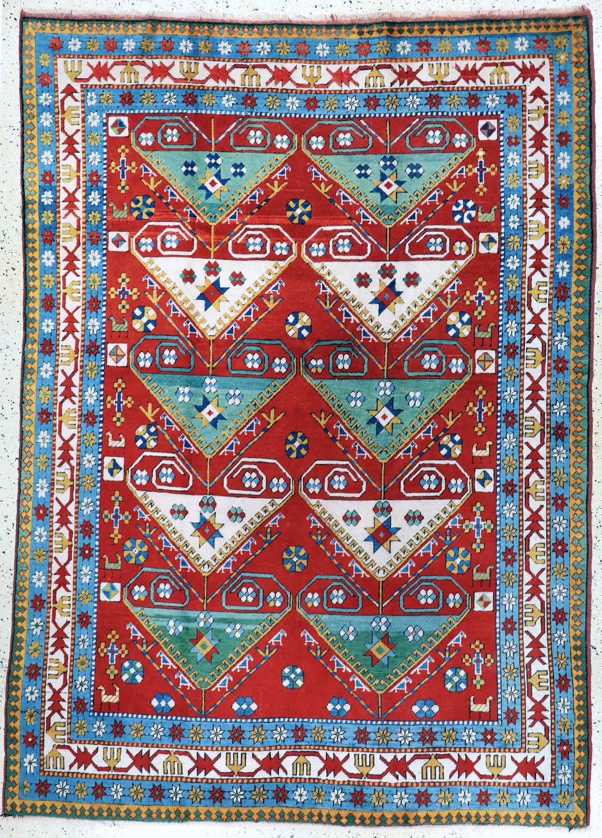 Kars, Turkey, mid-20th c., wool on wool, approx. 291 x 215 cm, EHZ: 2