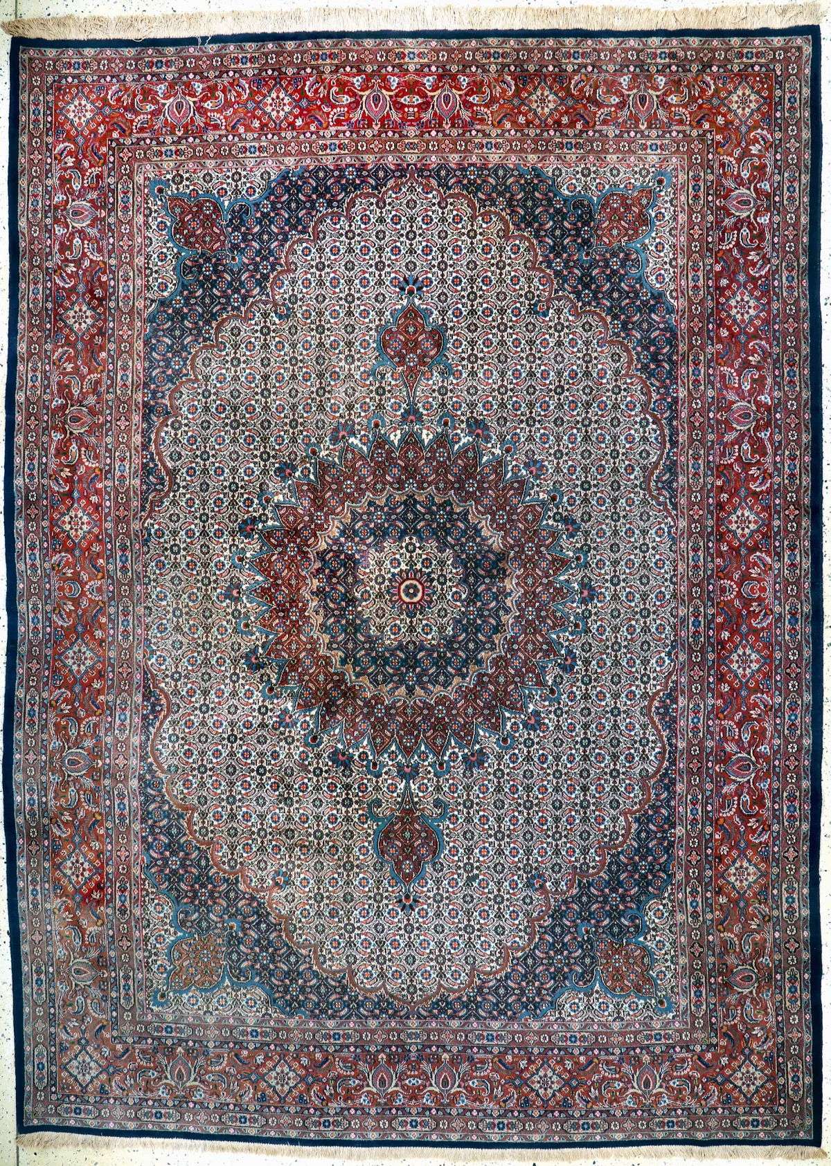 Mud, Perzië, eind 20e eeuw, wol op katoen, ca. 345 x 250 cm, vervaagd, EHZ: 2