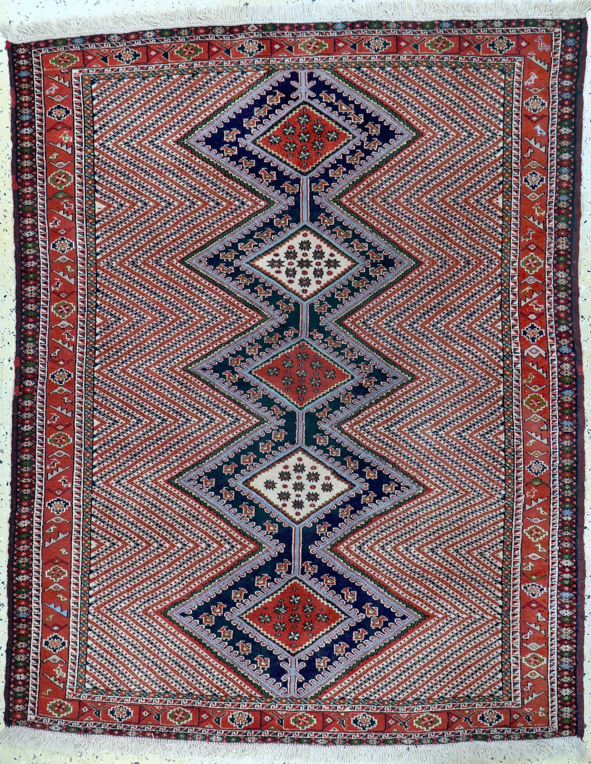 Ghochan, Persia, mid-20th century, wool on wool, approx. 175 x 142 cm, EHZ: 2 Estimate: