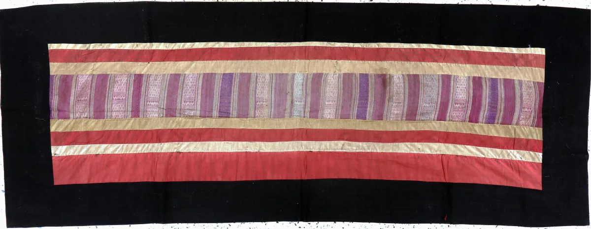 Wandbehang antik, Laos, um 1900, Baumwolle gewebt, ca. 212 x 80 cm, EHZ: 3