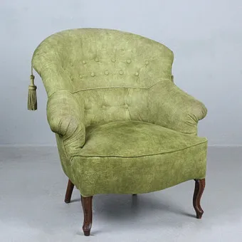 Armchair / armchair with armrests.