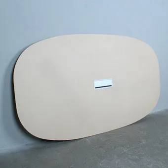 CHARLES EAMES. Plateau de table segmenté.