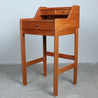 Pupitre / chaire, teck, cuir, années 1960, Danemark.