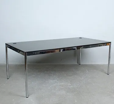 USM Haller, table / desk, chrome-plated steel tube, oak.
