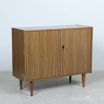 Kleine Kommode der 1960er.