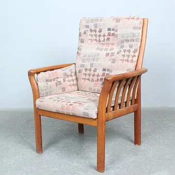 SCHOU ANDERSEN MØBELFABRIK. Křeslo, teak, Dánsko, 70. léta.