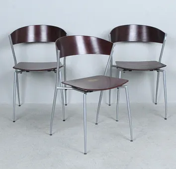 FORA FORM. Drie stapelstoelen, hout, ''Jazz''.