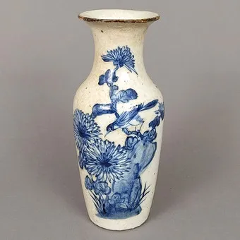 BLAU-WEISSE BALUSTERVASE CHINA, UM 1900.