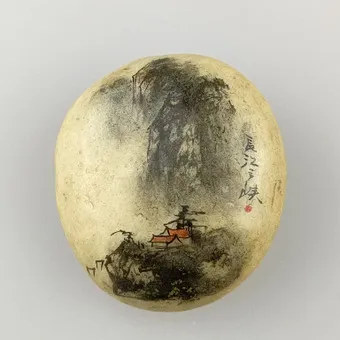 MALÝ PAPERWEIGHT - ČÍNA.