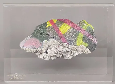FRAGMENT DER BERLINER MAUER.