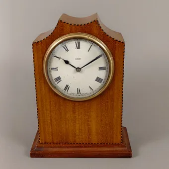 Table clock / mantel clock - Smiths English Clocks, England.