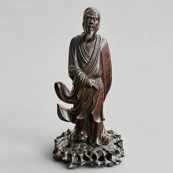FIGURINE D'UN ÉRUDIT - CHINE, VERS 1900.