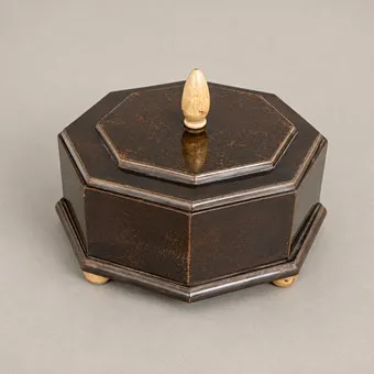 ART DECO BAKELITOVÁ KRABIČKA - 1. POL. 20. STOL.