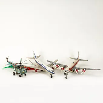 Two airplanes + one helicopter, incl. Japan, 1950s-1960s (3).