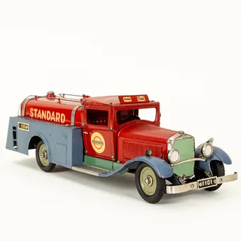 Märklin nr 1106 cysterna Esso z kluczykiem.