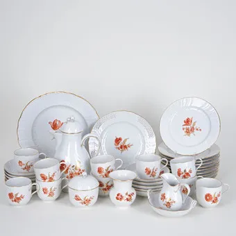 KPM, coffee service for 10 people, decor 'Eisenrote Feldblume', Berlin, 2nd half 20th c. (37).