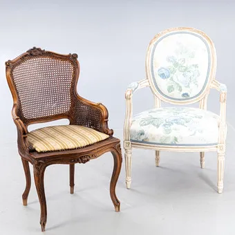 Deux chaises de style rococo, 19e/20e s. (2).