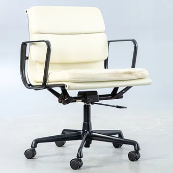 RAY & CHARLES EAMES. Bureaustoel, EA 217, Softpad, Herman Miller/Vitra.