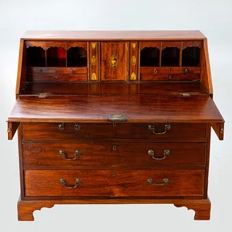 Writing commode with fine interior, mahogany, England, 1st quarter 20th c.