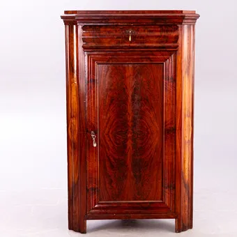 Late Biedermeier corner cabinet, mahogany, Northern Germany, 19th c.