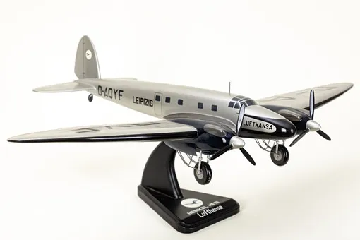 Standmodel: Lufthansa, Heinkel He-111C.