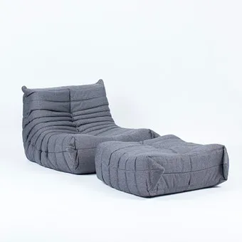 MICHEL DUCAROY. Ligne Roset, fauteuil / lounge chair met ottomane, model 'Togo', textielstof, ontwerp 1973, Frankrijk. (2).