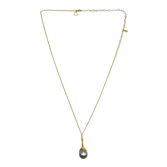 Collier en argent 925 doré avec perle foncée.