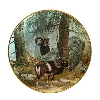 HANNES LIEDERLEY. GELIMITEERD PORSELEINEN BORD "EIN GUTER ANBLICK" VAN AK KAISER PORZELLAN.