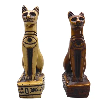 Egyptské sochy koček Bastet.