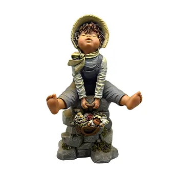 Montserrat Ribes. Spanish figure by Elisa - signed and numbered.