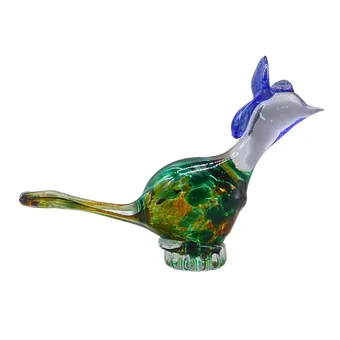 FIGURINE D'OISEAU EN VERRE MULTICOLORE.