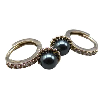 CRÉOLES EN ARGENT 925 AVEC PERLES ET ZIRCONS.