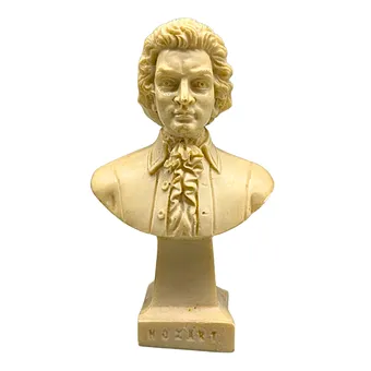 BUSTE VAN WOLFGANG AMADEUS MOZART VAN KUNSTHARS.