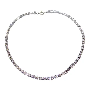 STRASS-TENNISKETTE MIT VERSTELLBAREM FEDERRINGVERSCHLUSS.